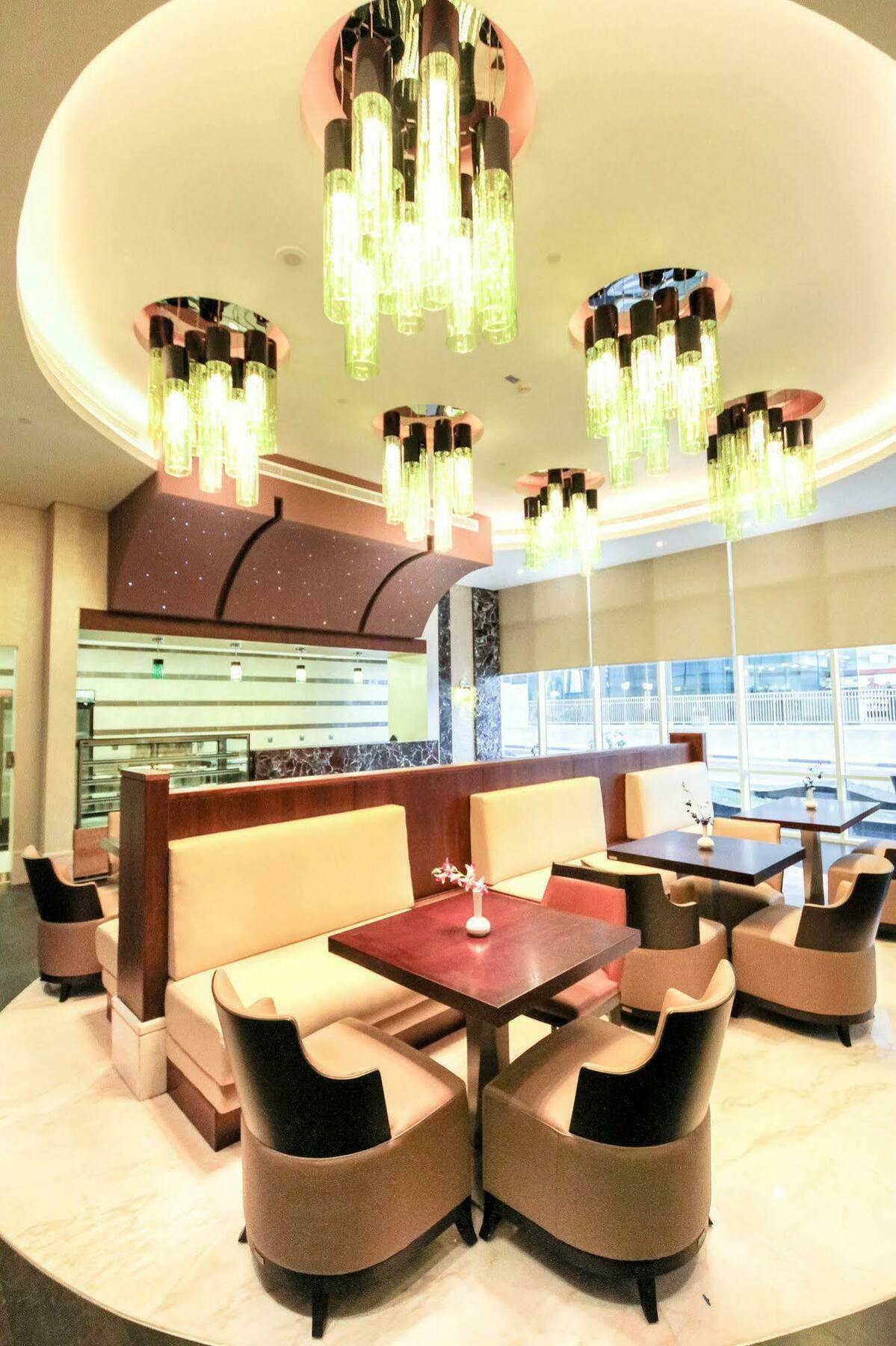 Danat Capital Hotel Abu Dhabi Exterior photo